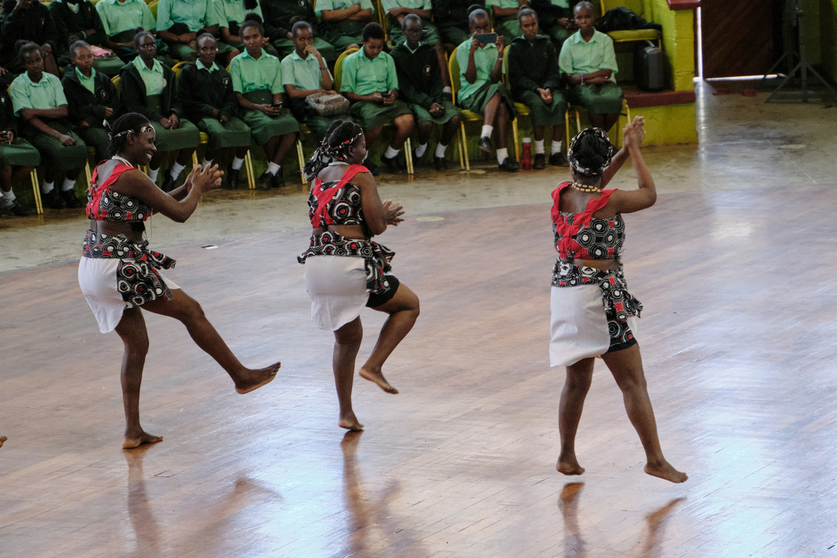 A visit to Bomas and lots of dancing during the 1st Africa Rover Moot.